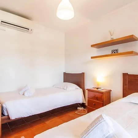 Hotel Maracuja Charneca (Setubal)